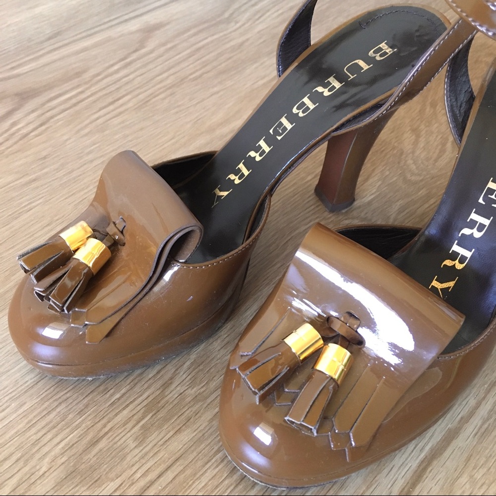 Burberry patent leather tassels slides - Picture 2 of 8